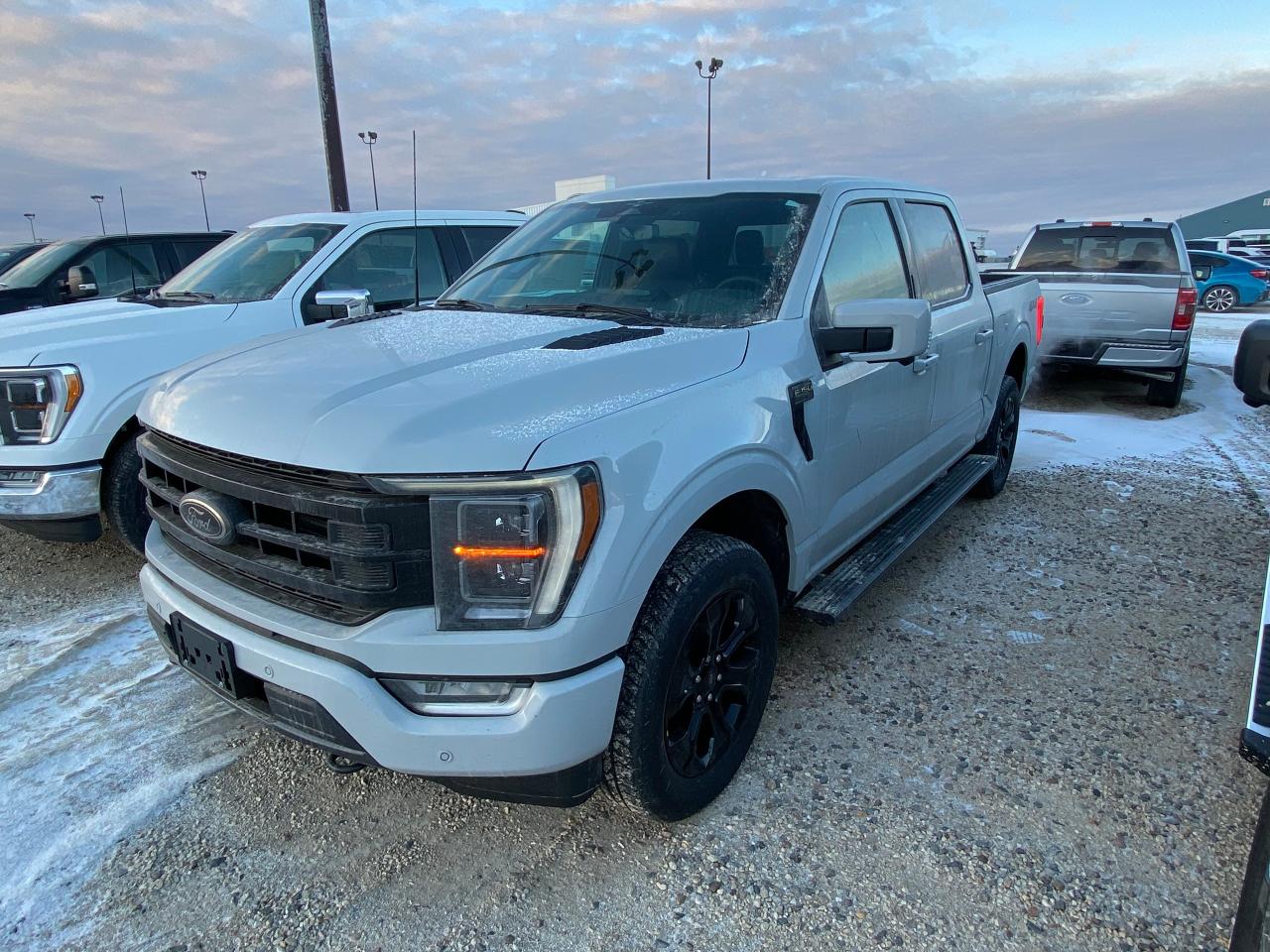 2023 Ford F-150 LARIAT 4WD SUPERCREW 5.5' BOX 502A Photo0