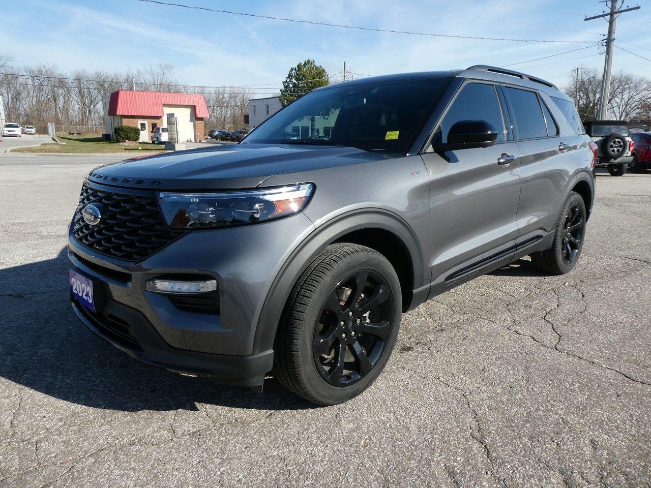 Used 2023 Ford Explorer ST-LINE ST-LINE for sale in Essex, ON