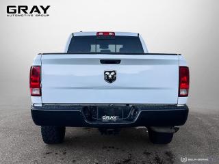 2014 RAM 1500 4WD CREW CAB 149" OUTDOORSMAN - Photo #4