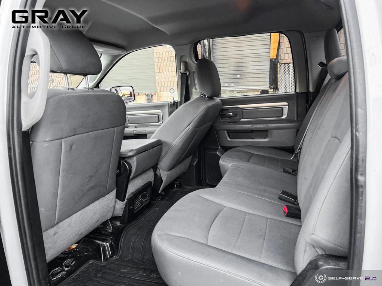 2014 RAM 1500 4WD CREW CAB 149" OUTDOORSMAN - Photo #14