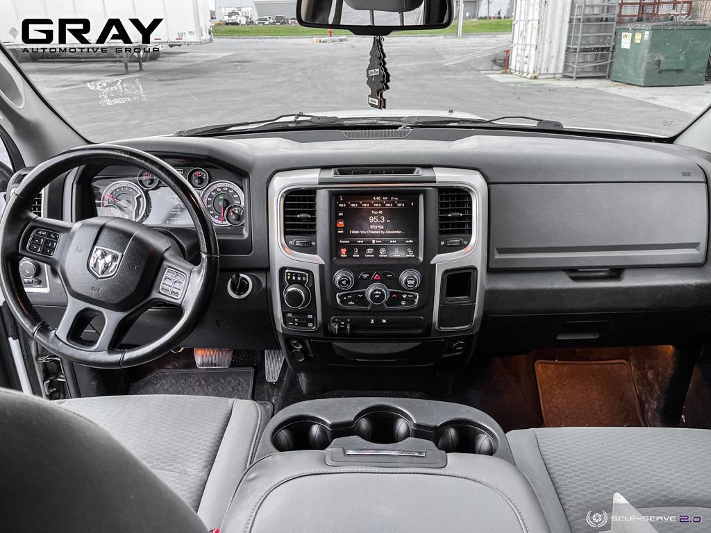 2014 RAM 1500 4WD CREW CAB 149" OUTDOORSMAN - Photo #15