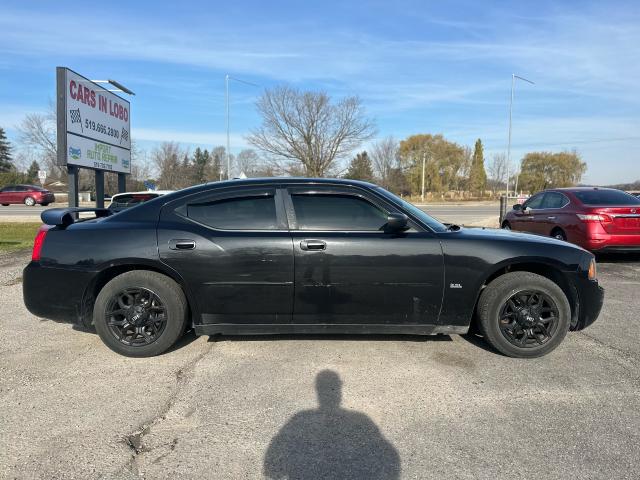 2009 Dodge Charger SXT Photo2