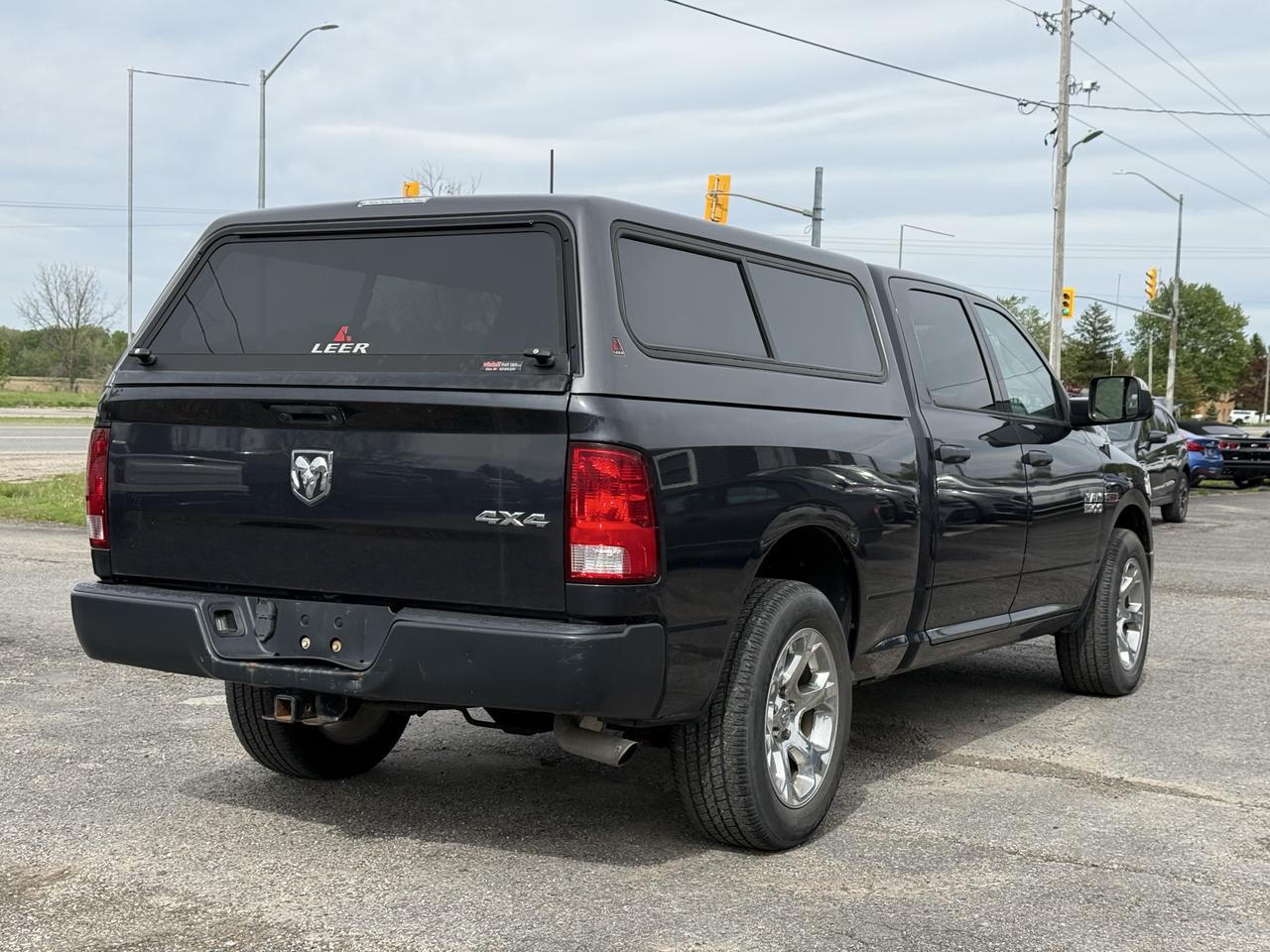 2018 RAM 1500 Tradesman 4x4 Crew Cab 6'4" Photo2