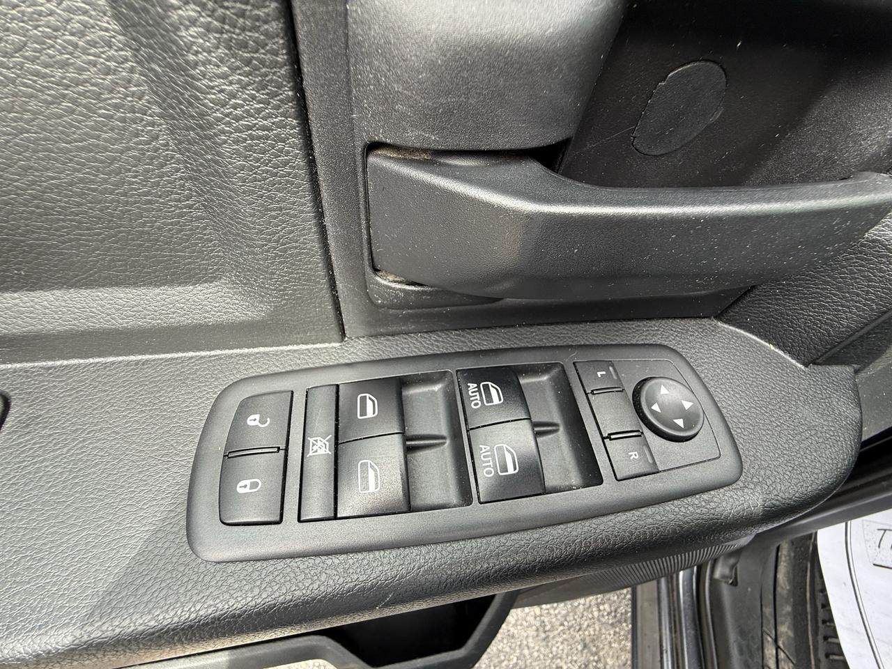 2018 RAM 1500 Tradesman 4x4 Crew Cab 6'4" Photo
