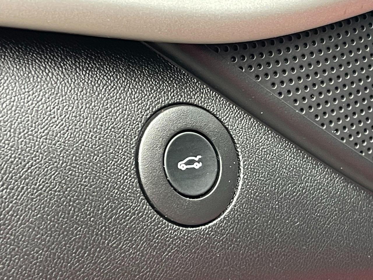 2019 Chevrolet Camaro REMOTE STARTER/PWR SEATS/BACKUP CAMERA/CERTIFIED. - Photo #25