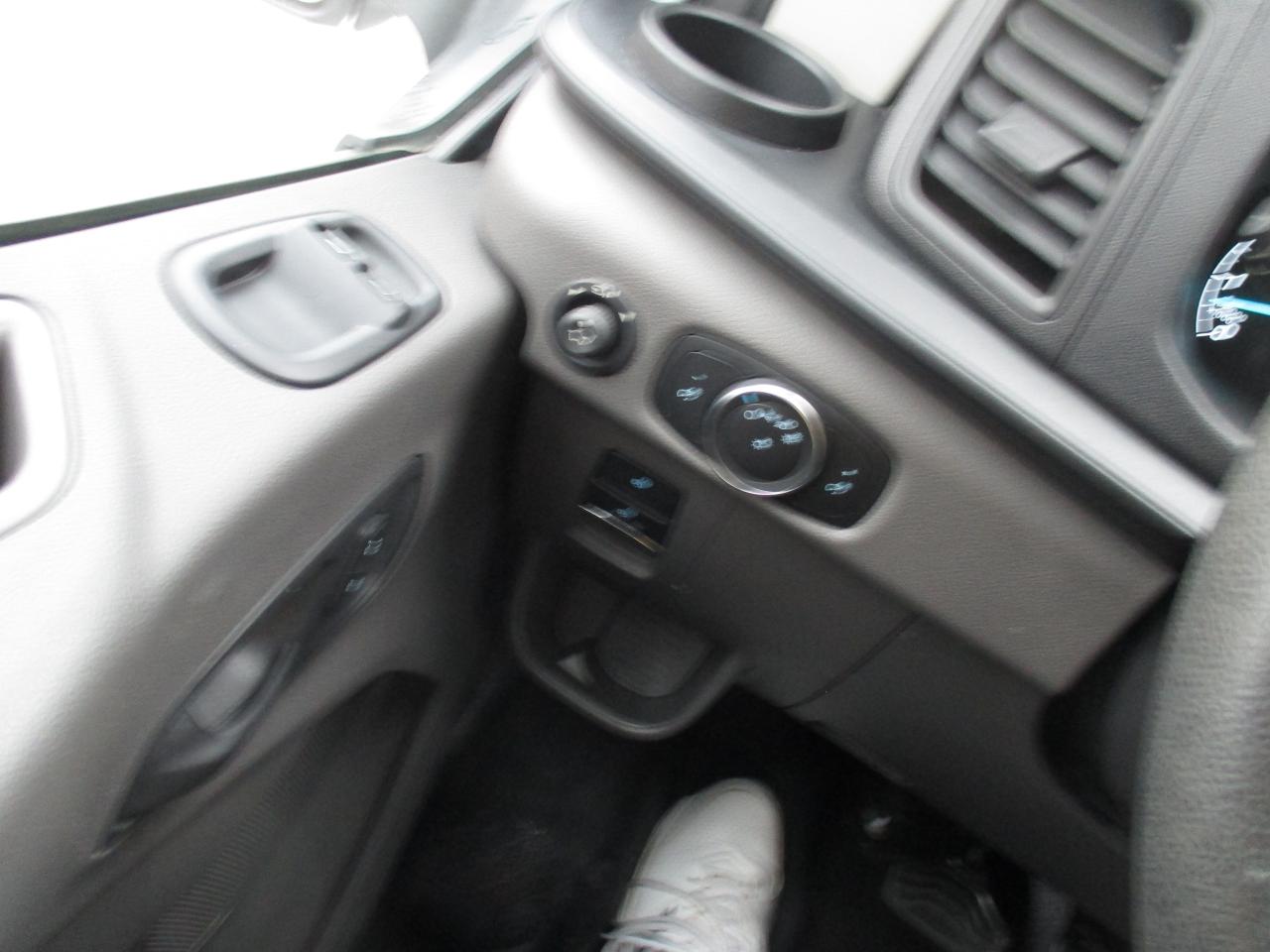 2022 Ford Transit T-150 148" Med Rf 8670 GVWR RWD - Photo #15