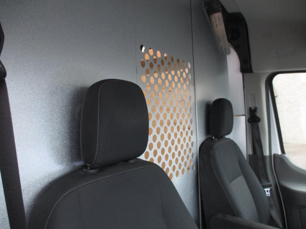 2022 Ford Transit T-150 148" Med Rf 8670 GVWR RWD - Photo #11