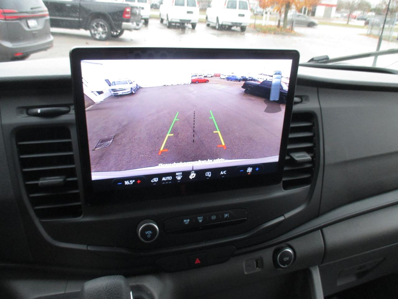 2022 Ford Transit T-150 148" Med Rf 8670 GVWR RWD - Photo #19