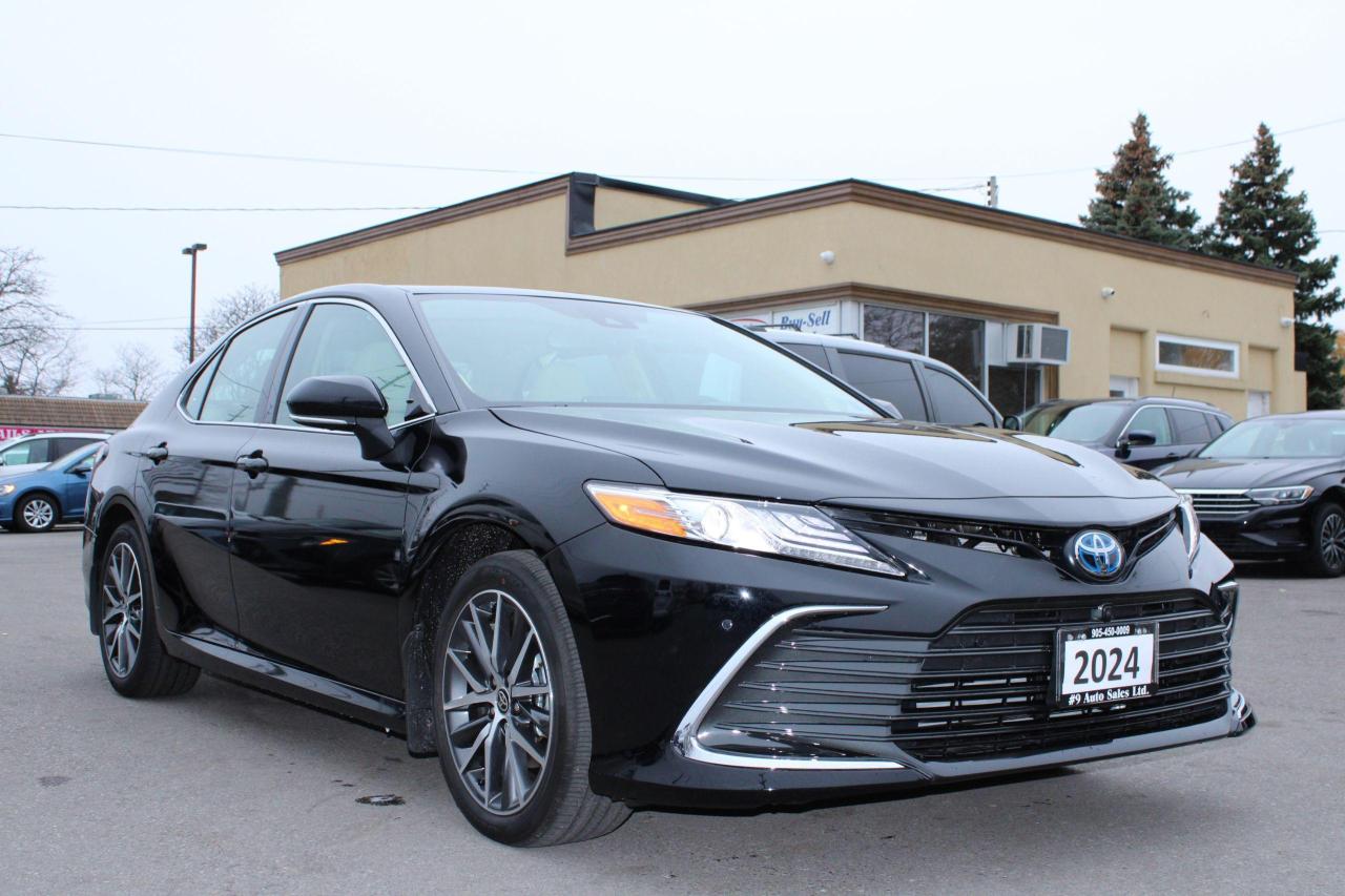 Used 2024 Toyota Camry Hybrid XLE Auto for sale in Brampton, ON