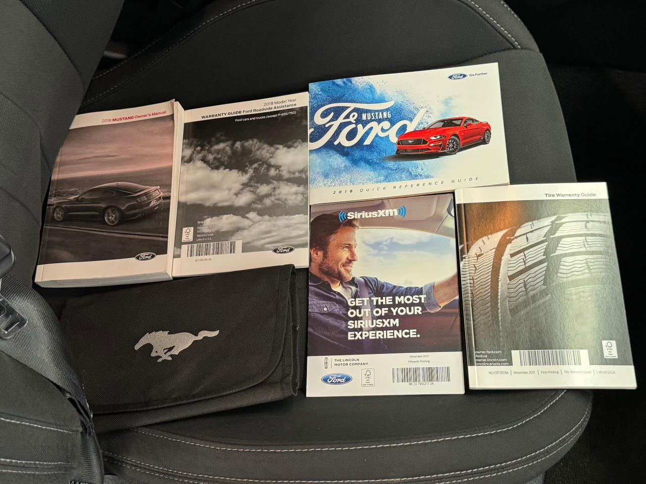 2018 Ford Mustang Ecoboost Premium+ApplePlay+Camera+CLEAN CARFAX - Photo #21