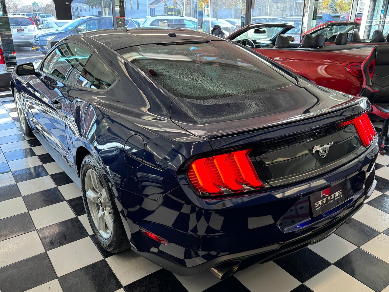 2018 Ford Mustang Ecoboost Premium+ApplePlay+Camera+CLEAN CARFAX - Photo #2