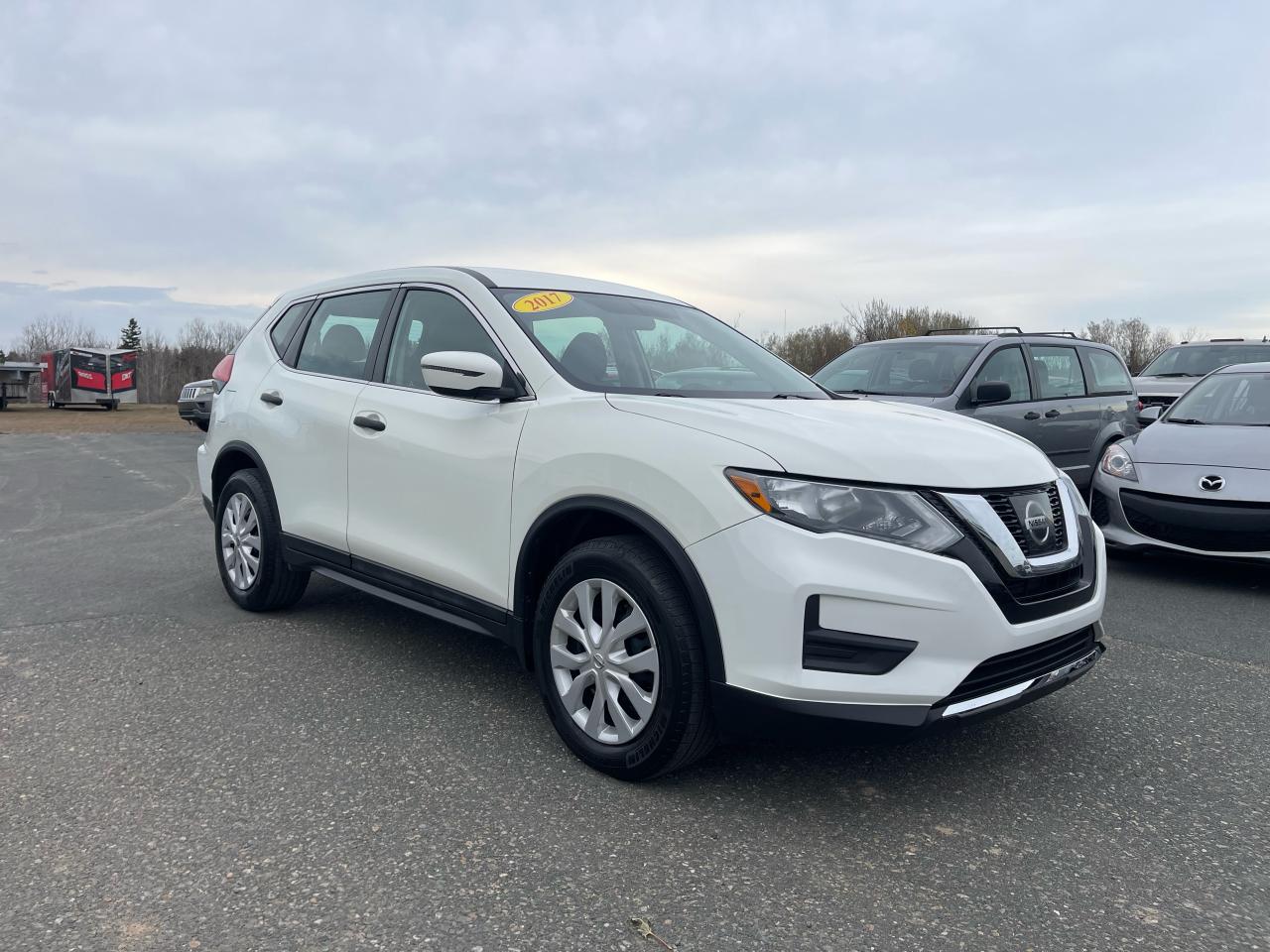 2017 Nissan Rogue S - Photo #1