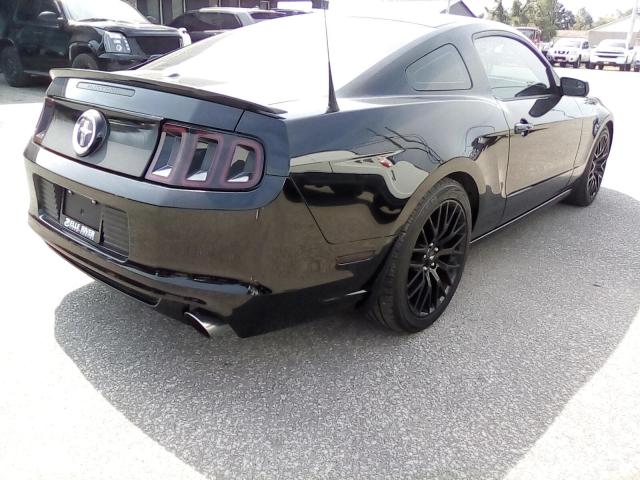 2013 Ford Mustang V6 Coupe