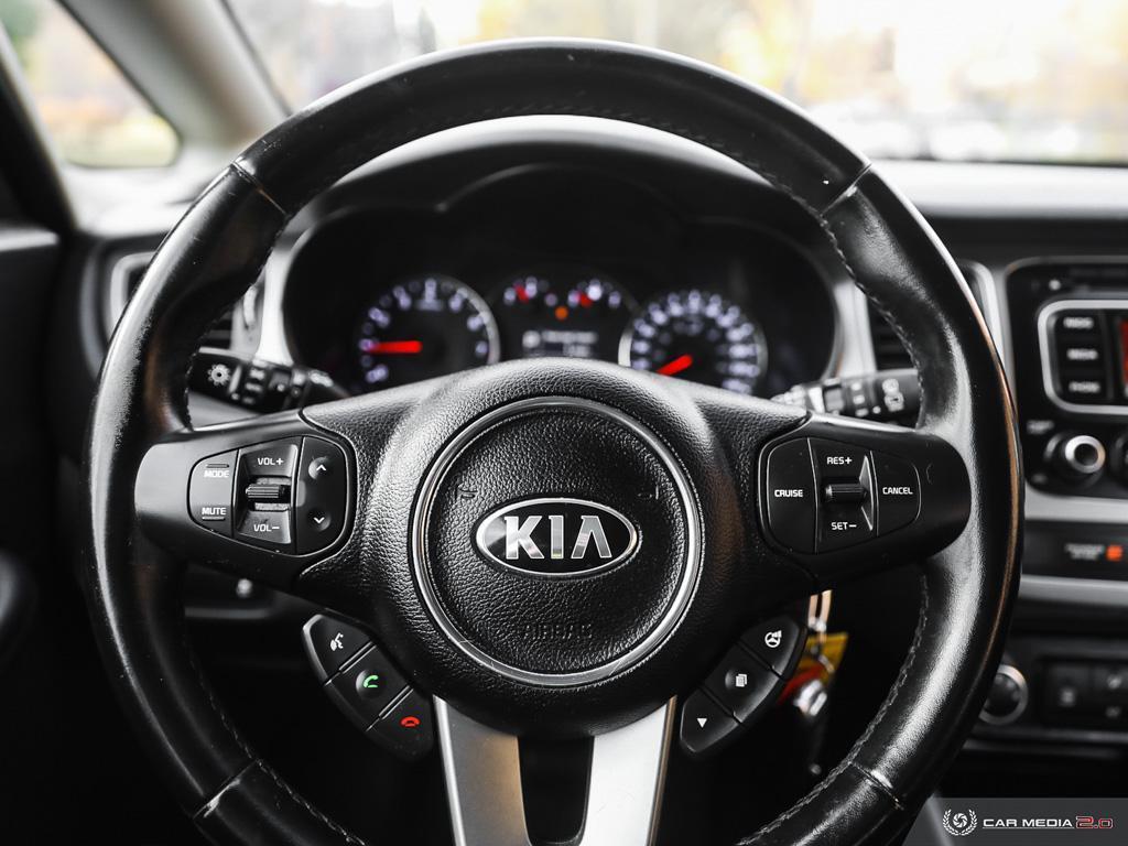 2015 Kia Rondo LX - Photo #12