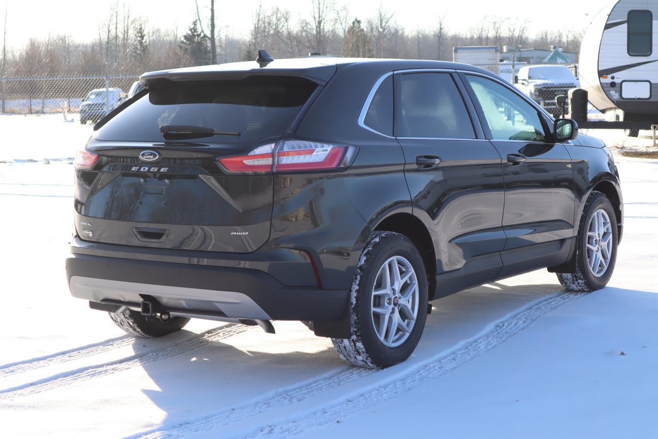 2024 Ford Edge SEL Photo5