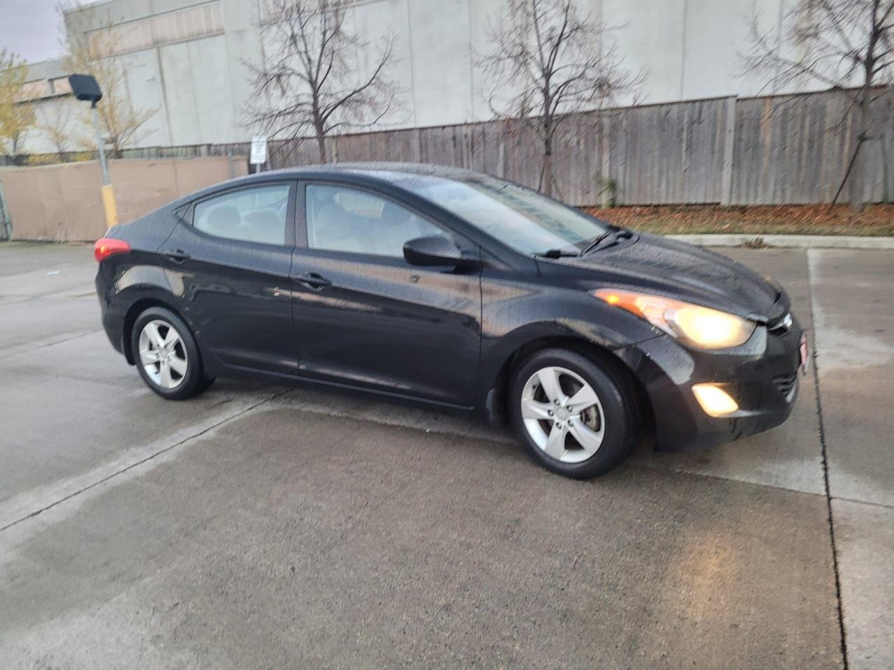 2013 Hyundai Elantra Only 78000 km, GLS, Sunroof, Automatic, 4 door, ,