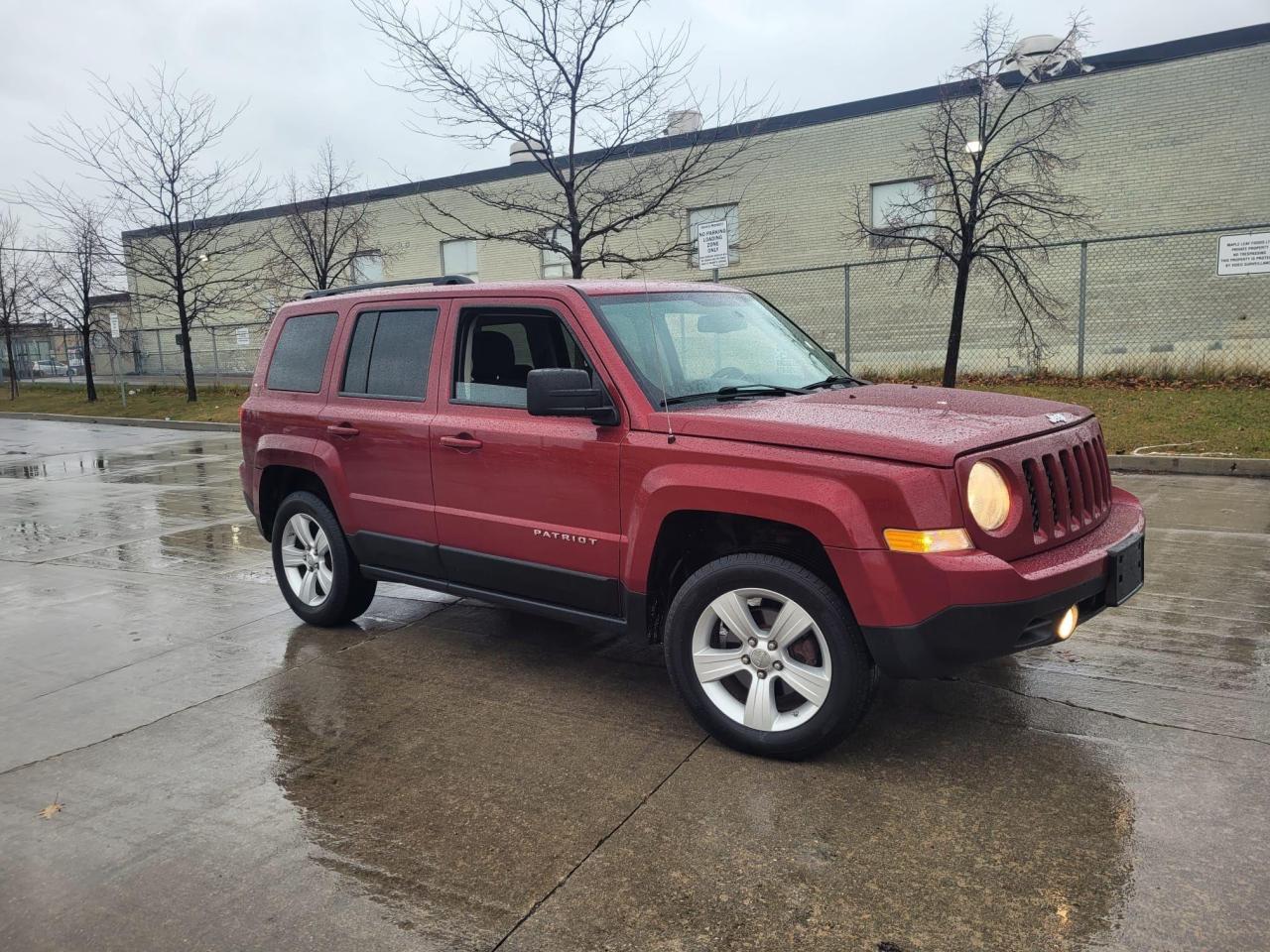 2012 Jeep Patriot North, Super clean,Low km,gas Saver, Automatic