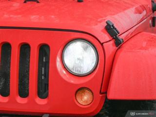 2013 Jeep Wrangler Unlimited Sahara | RARE COLOUR - Photo #10