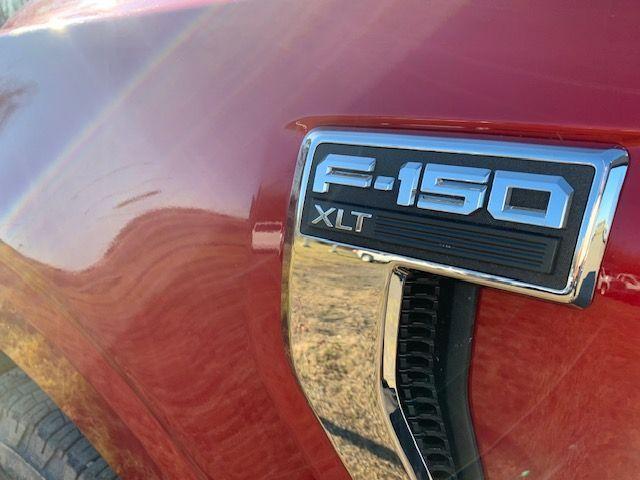 2022 Ford F-150 XLT - Photo #2