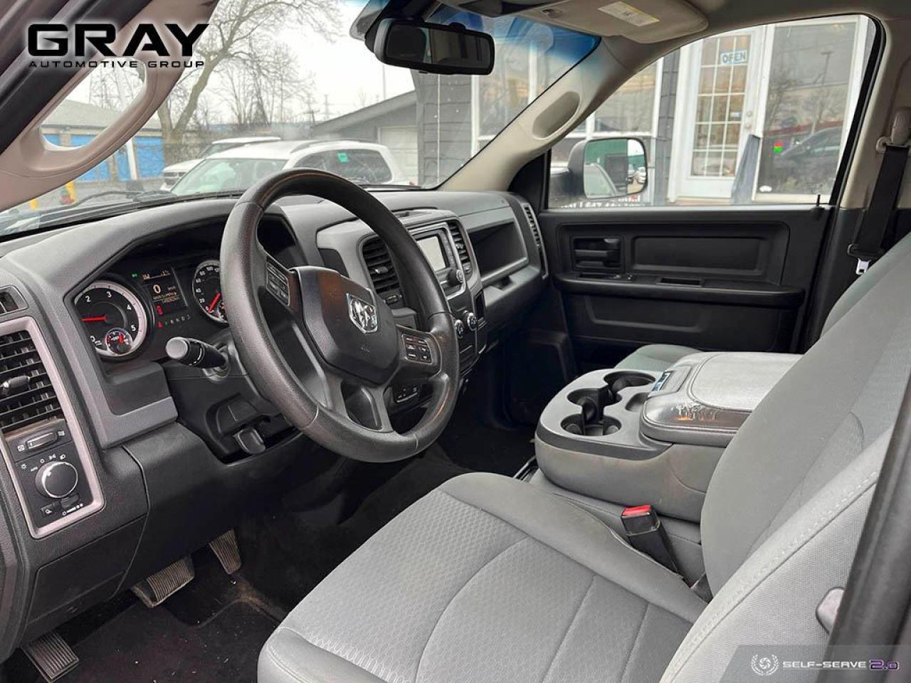 2015 RAM 1500 4WD Crew Cab 149" Tradesman - Photo #9