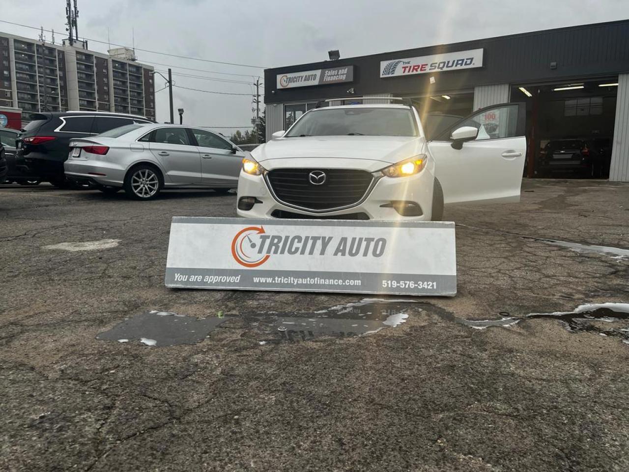 Used 2017 Mazda MAZDA3 i Touring AT 4-Door for sale in Waterloo, ON
