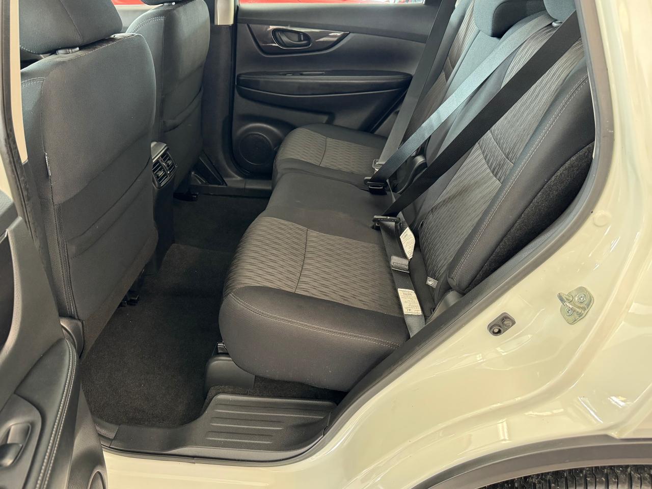 2019 Nissan Rogue S+ApplePlay+Camera+Heated Seats+A/C+ Photo94