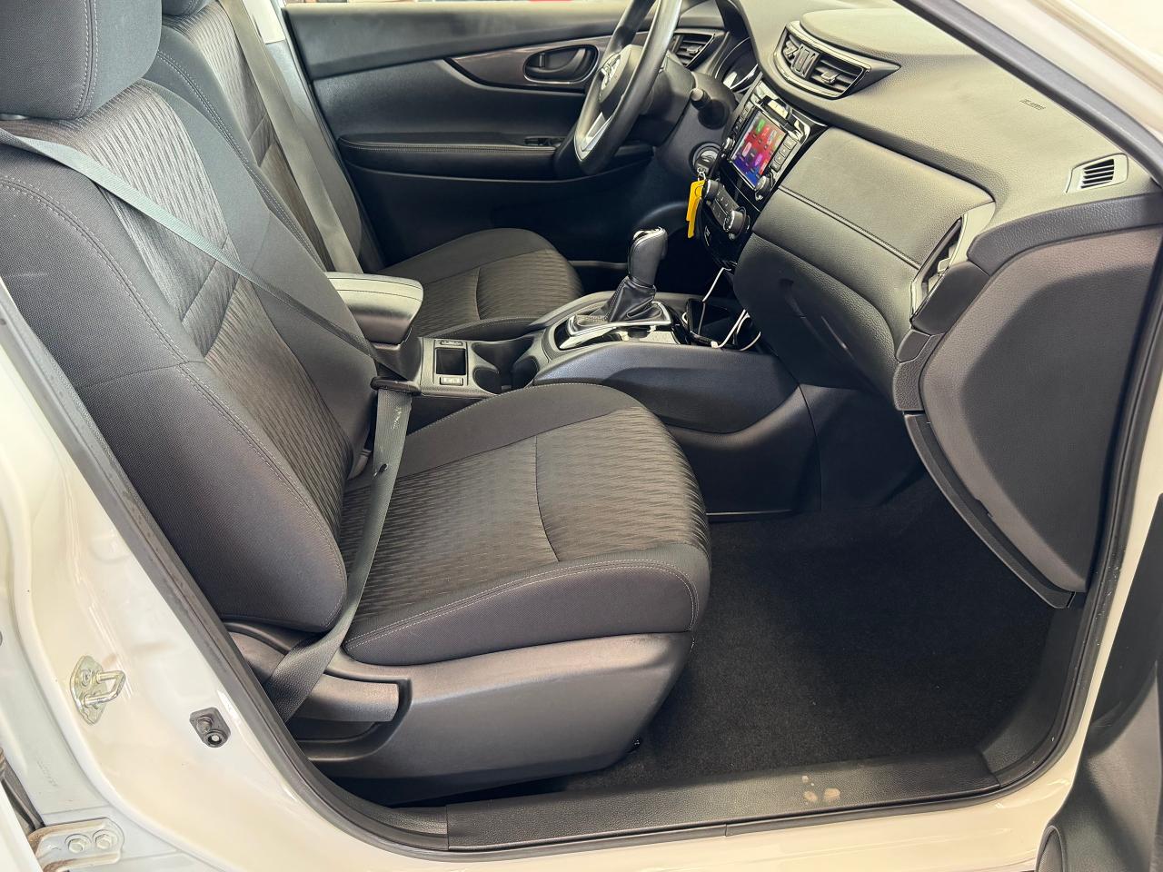 2019 Nissan Rogue S+ApplePlay+Camera+Heated Seats+A/C+ Photo92