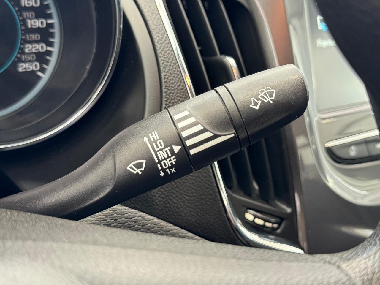 2017 Chevrolet Cruze LT+ApplePlay+Camera+Heated Seats+A/C - Photo #46