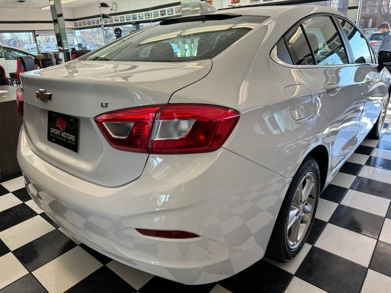 2017 Chevrolet Cruze LT+ApplePlay+Camera+Heated Seats+A/C Photo103