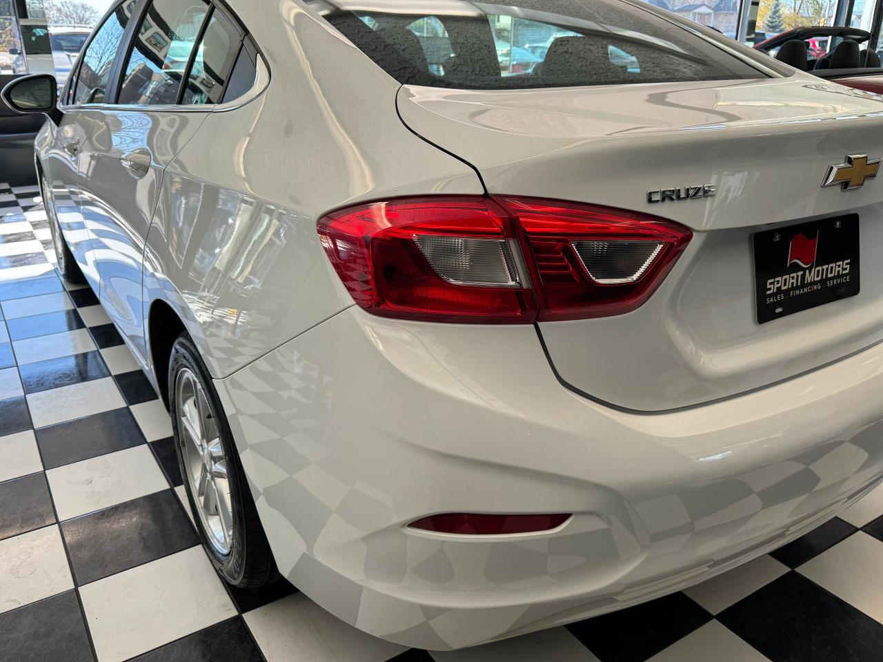 2017 Chevrolet Cruze LT+ApplePlay+Camera+Heated Seats+A/C - Photo #38