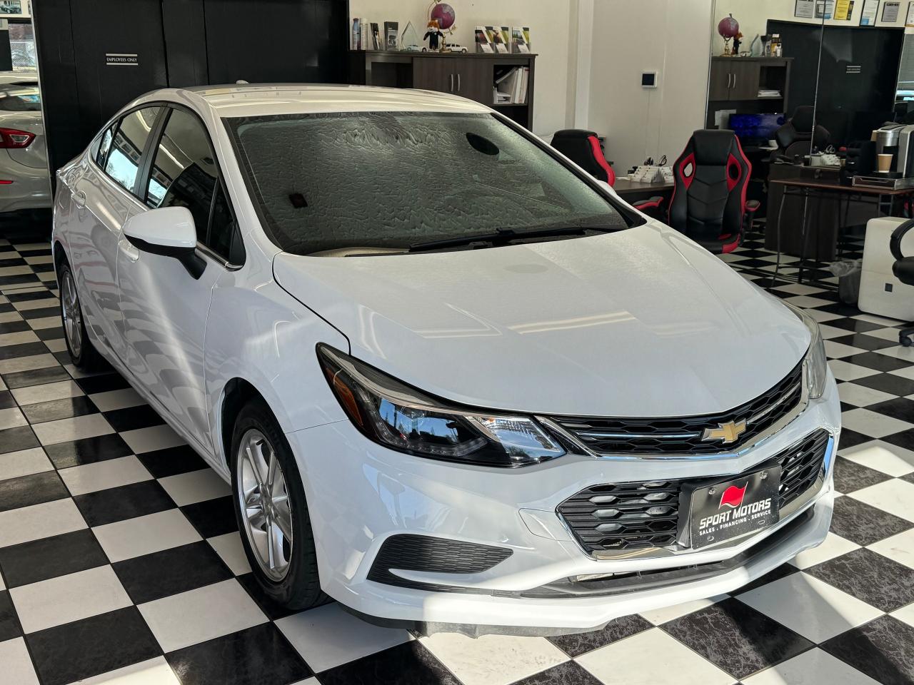 2017 Chevrolet Cruze LT+ApplePlay+Camera+Heated Seats+A/C Photo69