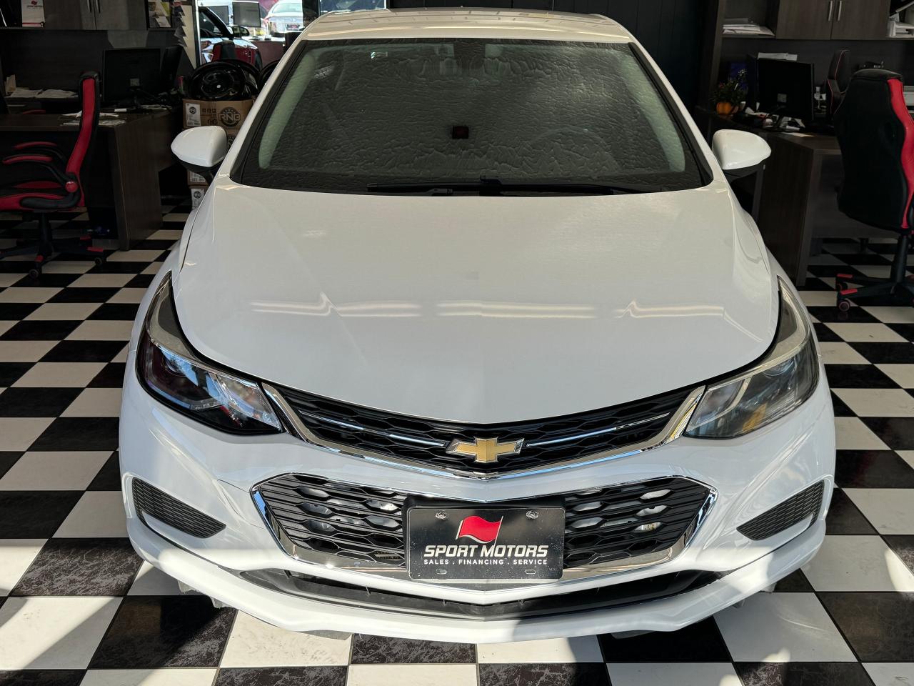 2017 Chevrolet Cruze LT+ApplePlay+Camera+Heated Seats+A/C Photo70