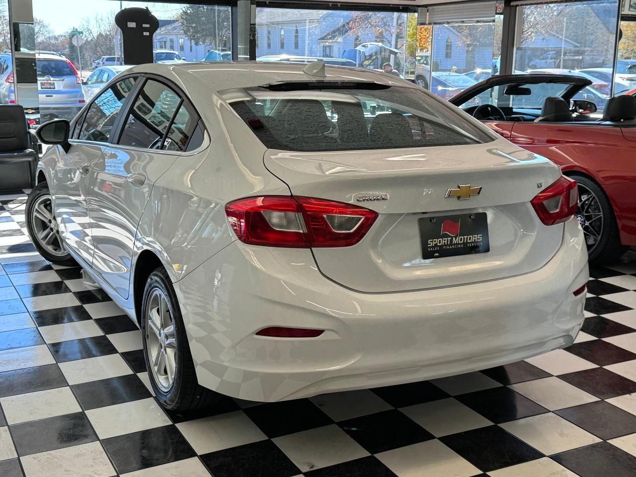 2017 Chevrolet Cruze LT+ApplePlay+Camera+Heated Seats+A/C Photo77