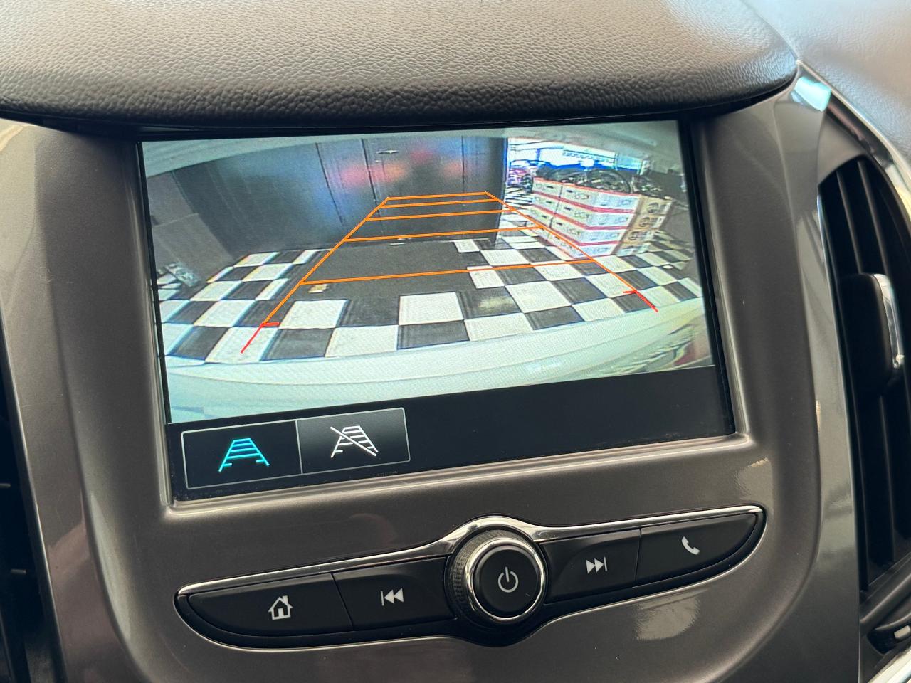2017 Chevrolet Cruze LT+ApplePlay+Camera+Heated Seats+A/C - Photo #11