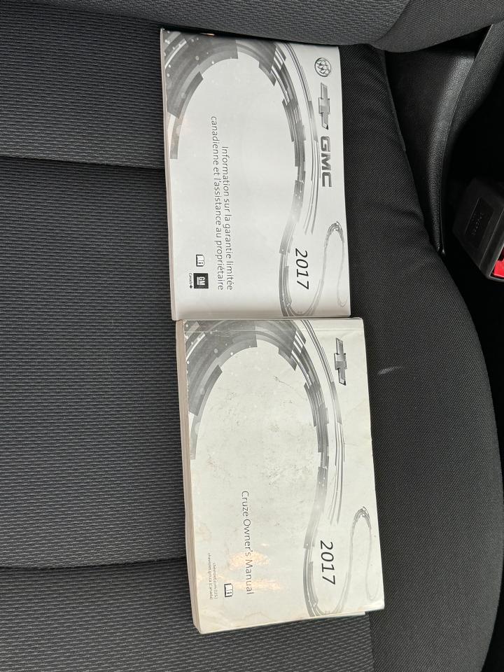 2017 Chevrolet Cruze LT+ApplePlay+Camera+Heated Seats+A/C - Photo #26