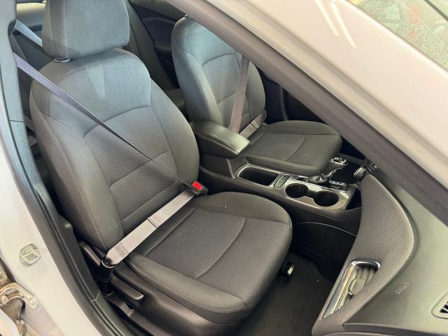 2017 Chevrolet Cruze LT+ApplePlay+Camera+Heated Seats+A/C Photo22