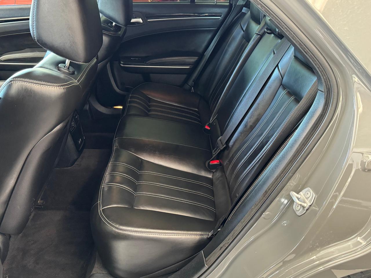 2019 Chrysler 300 S+Camera+ApplePlay+Heated Leather+Remote Start - Photo #19