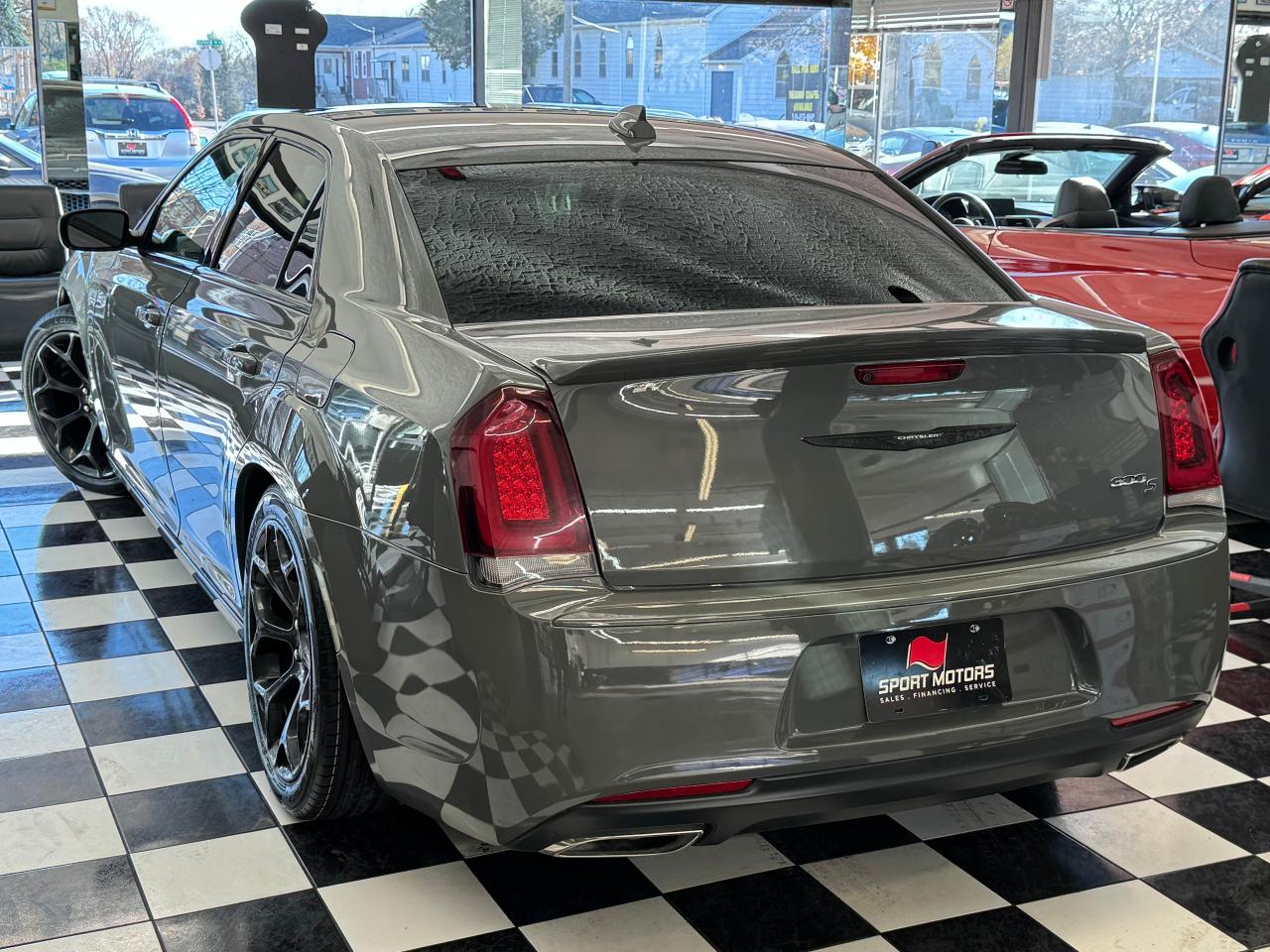 2019 Chrysler 300 S+Camera+ApplePlay+Heated Leather+Remote Start - Photo #10