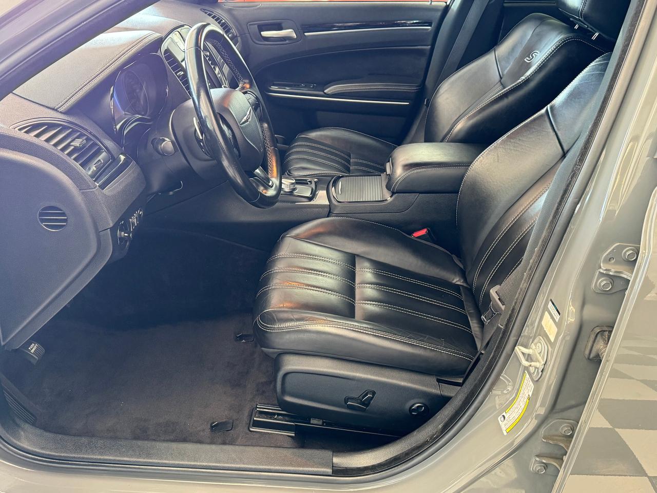 2019 Chrysler 300 S+Camera+ApplePlay+Heated Leather+Remote Start - Photo #14