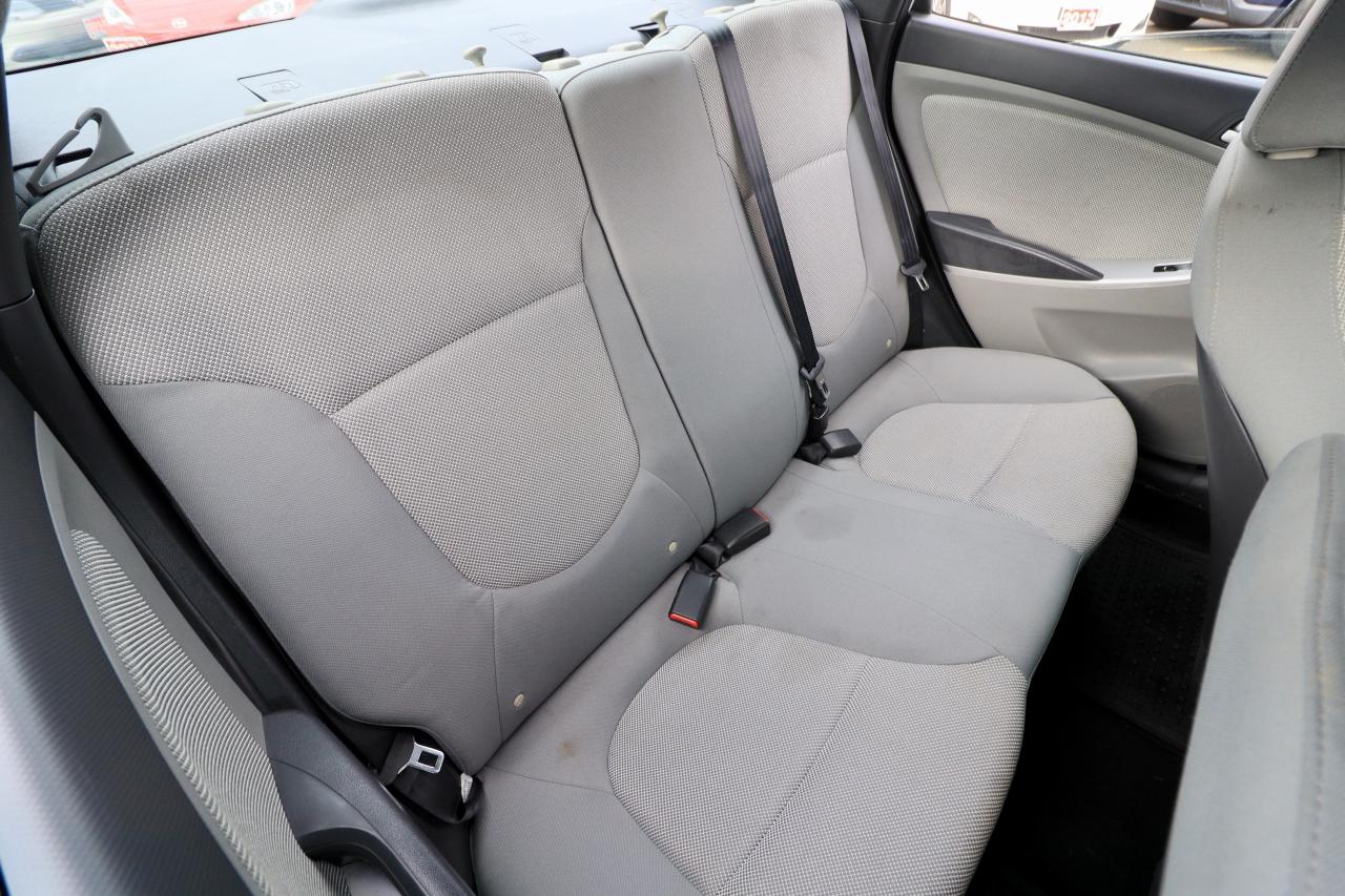 2013 Hyundai Accent GL | Auto | Heated Seats | Power Group | USB/Aux Photo24