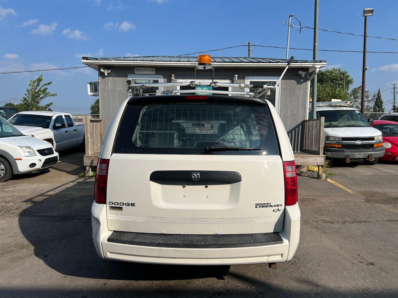 2010 Dodge Grand Caravan C/V - Photo #5