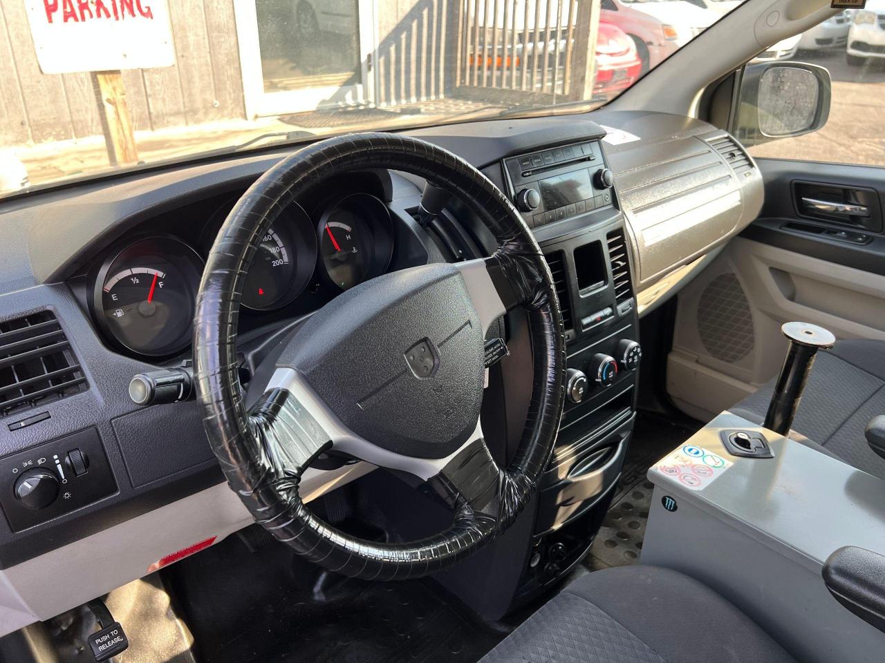2010 Dodge Grand Caravan C/V - Photo #15