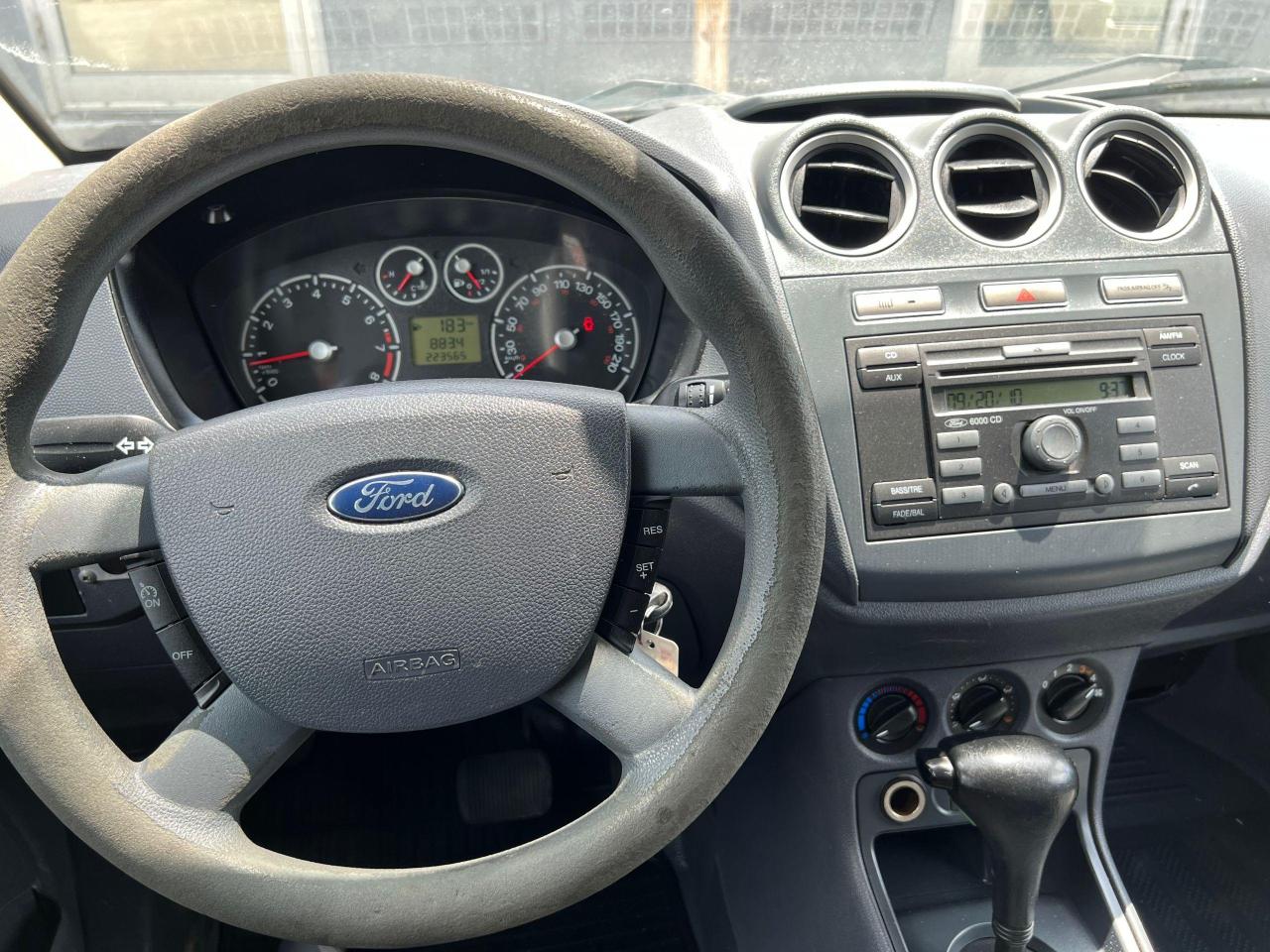 2011 Ford Transit Connect XLT - Photo #16
