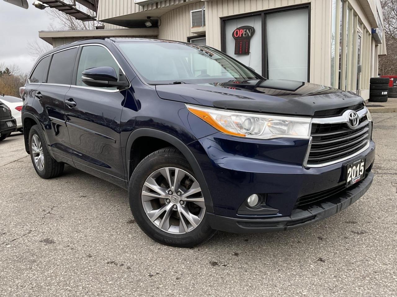 Used 2015 Toyota Highlander LE AWD V6 - ALLOYS! BACK-UP CAM! HEATED SEATS! BLUETOOTH! for sale in Kitchener, ON