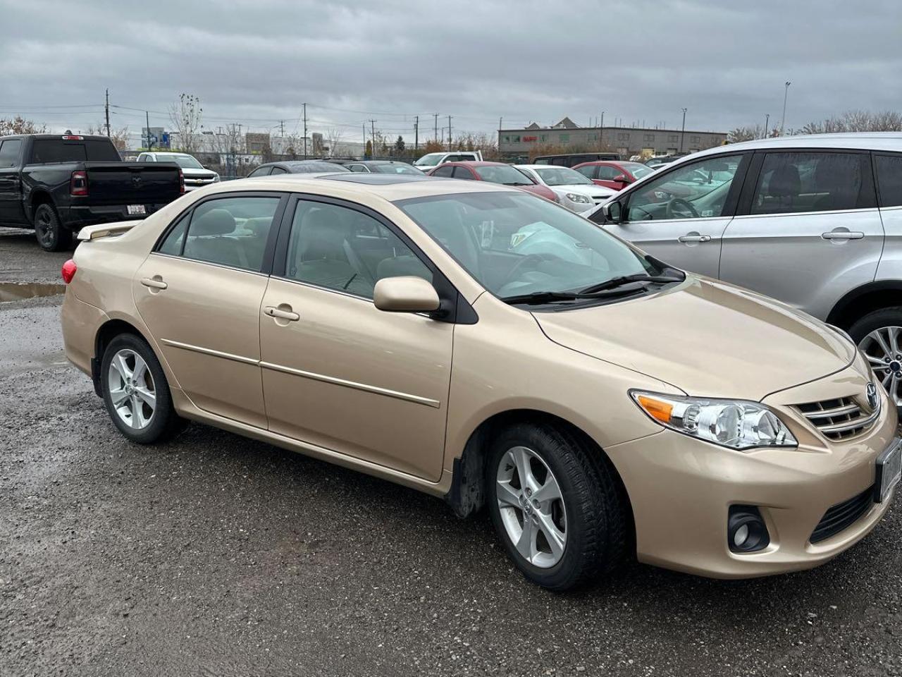 Used 2013 Toyota Corolla LE - ALLOYS! BLUETOOTH! HTD SEATS! SUNROOF! for sale in Kitchener, ON