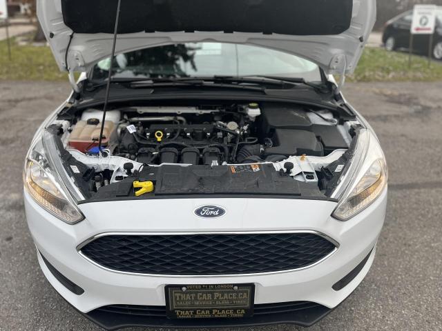 2018 Ford Focus SE Photo5