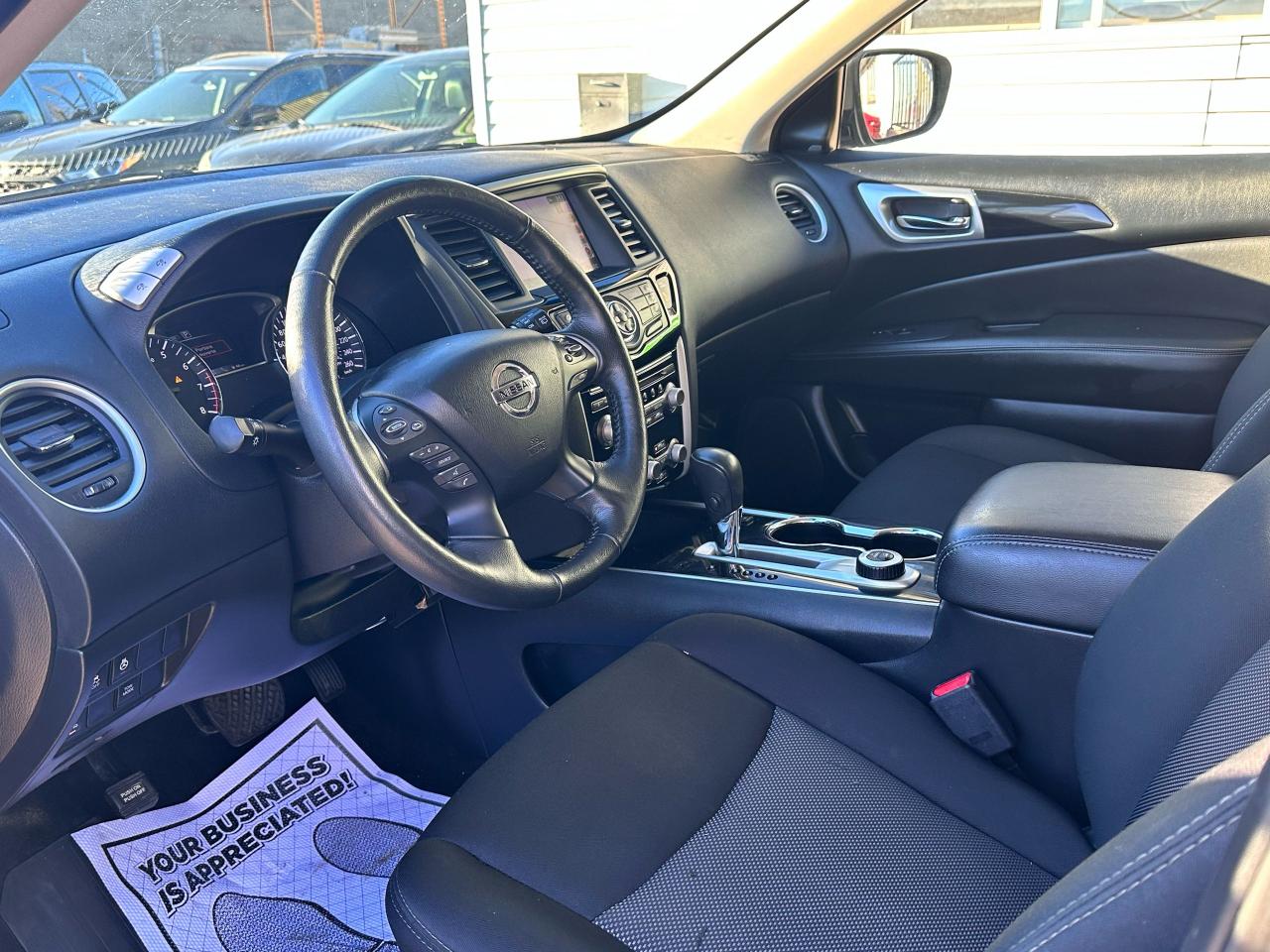 2019 Nissan Pathfinder SV Tech - Photo #7