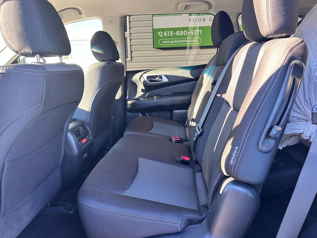 2019 Nissan Pathfinder SV Tech - Photo #12