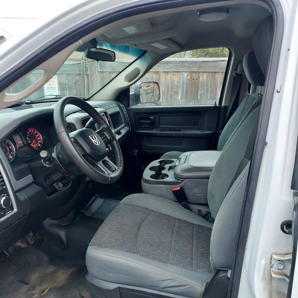 2015 RAM 1500 4WD Crew Cab 140.5" SSV - Photo #7