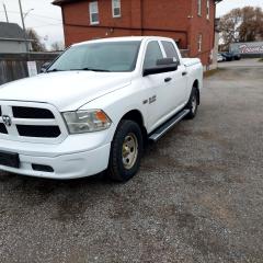 2015 RAM 1500 4WD Crew Cab 140.5" SSV - Photo #2